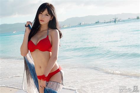 18 Unrated Photos From Han Gaeun S Sexy Bikini Photoshoot