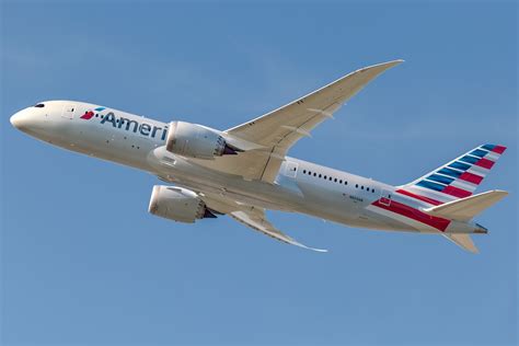 american airlines boeing   takeoff  heathrow aeronefnet