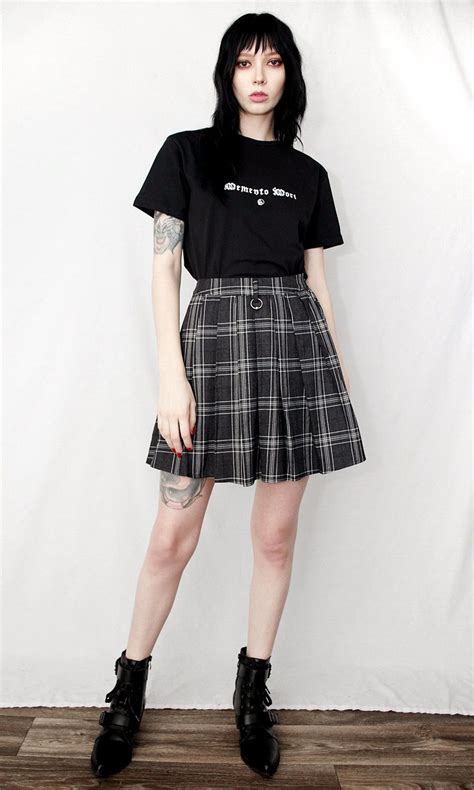 pleated mini skirt with ring piercing hardware on front