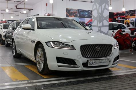 top  luxury cars   buy  hand  india autobest emperio