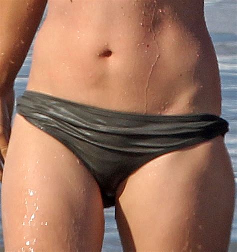 Olivia Wilde Close Up Photos Of Her Ass Crotch And Chest