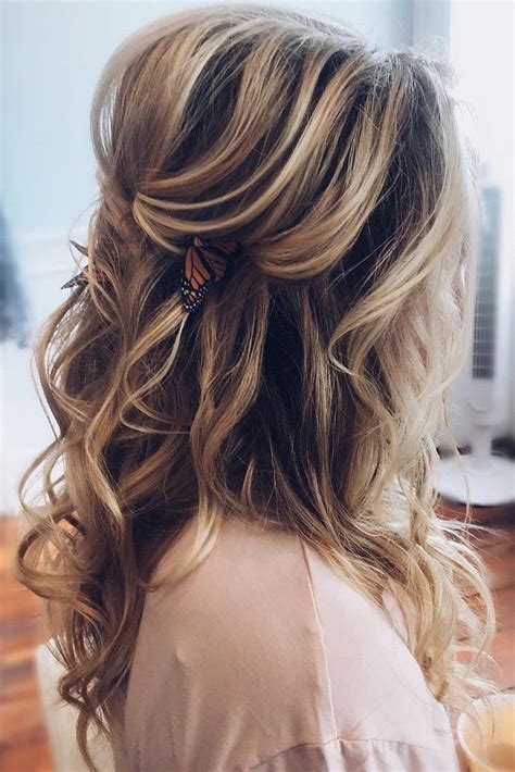 42 Chic And Easy Wedding Guest Hairstyles Wedding Forward Hairdo For