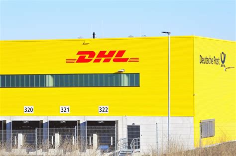 dhl ecommerce launches  fulfillment center  hong kong retail  asia