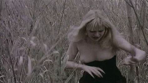 Naked Françoise Blanchard In L Oasis Des Filles Perdues