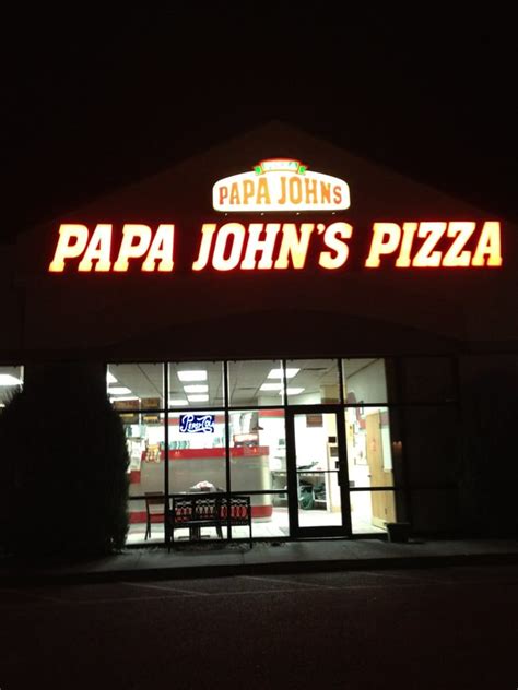 papa john s pizza pizza 555 s woodruff ave idaho
