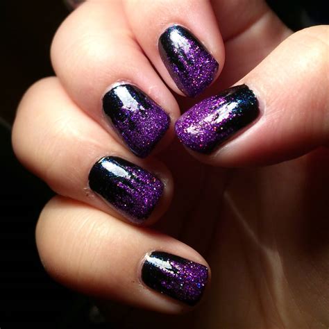 purple  black nail designs   year manicure trends shore