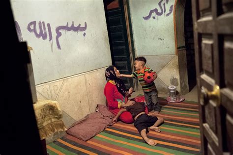 exposing the lives of egyptian families egyptian streets