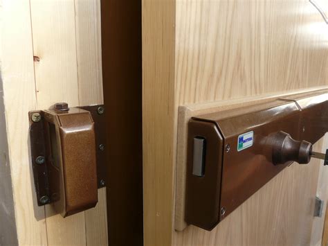 door knob security bar door knobs