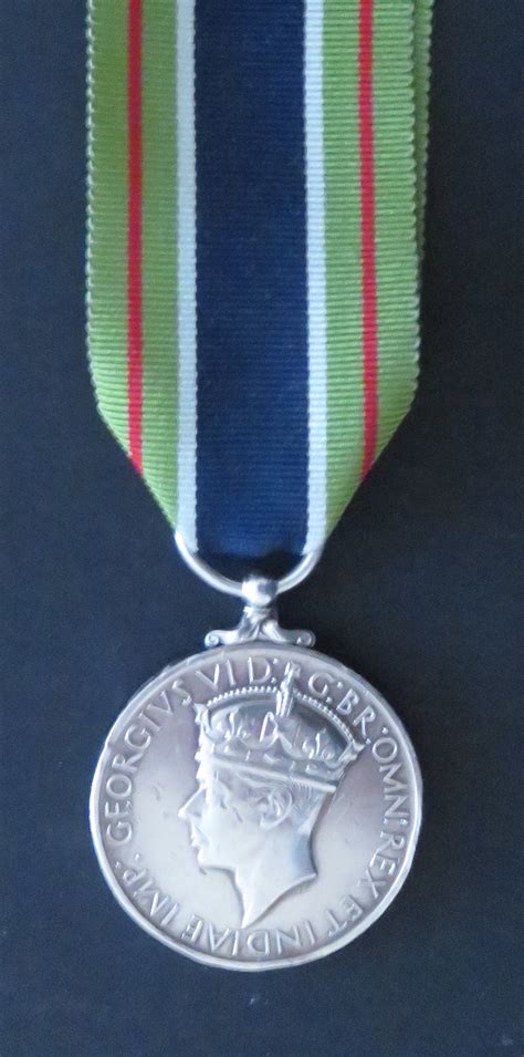 colonial police medal  gallantry gvi st issue   inspr
