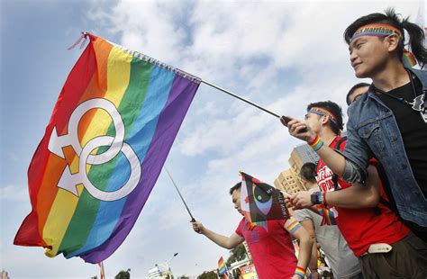 Taiwan Becomes 1st In Asia To Recognize Same Sex Marriage Ap News
