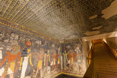 i got locked up inside an ancient egyptian tomb offbeat travelling