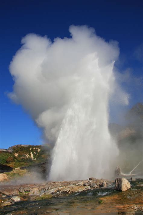 geyser video shows   work geysers  science