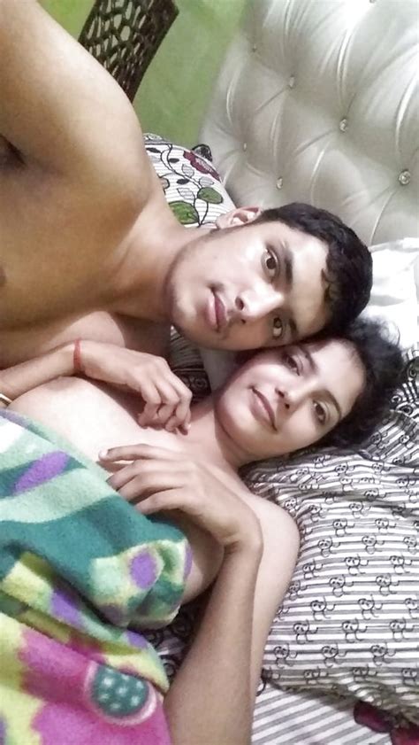 nude desi girl sex with her lover 16 pics