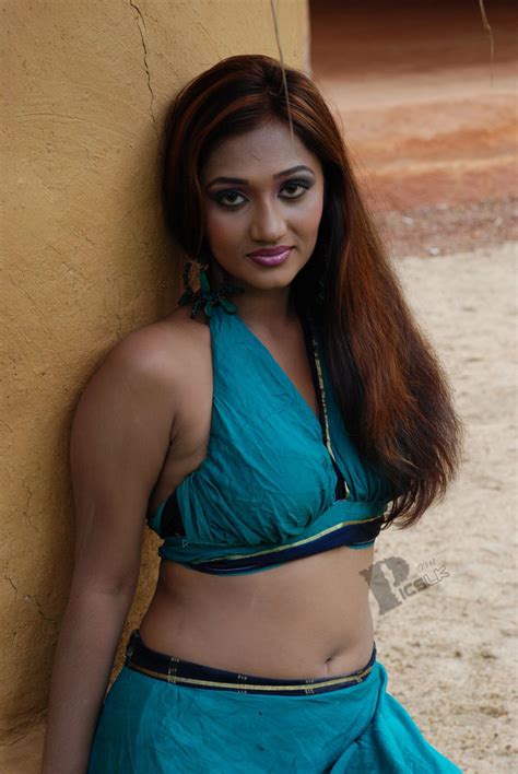 sri lankan sexy actress upeksha swarnamali hot photos