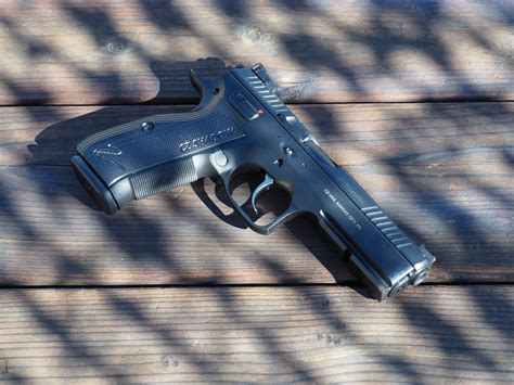 review cz shadow   great competition pistol     box  firearm blog