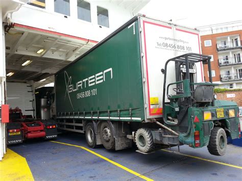 moffett equipped artic trailer gurteen transport