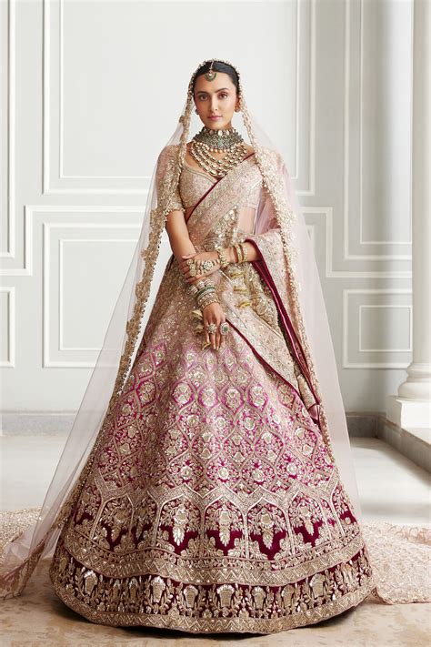 indias experimental brides carry  opportunity  luxury vogue