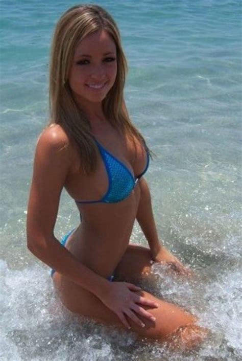 hot college girl in bikini girls☀ pinterest colleges girls in bikinis and girls