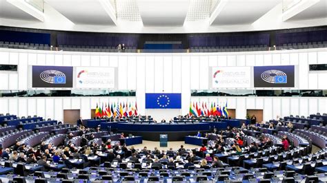 brexit le parlement europeen votera le  avril sur laccord commercial definitif entre