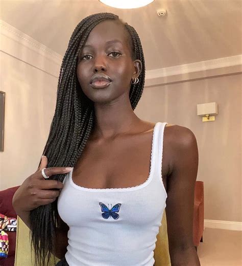 𝐀 𝐧 𝐝 𝐫 𝐞 𝐚 On Twitter In 2020 Dark Skin Girls Dark Skin Women