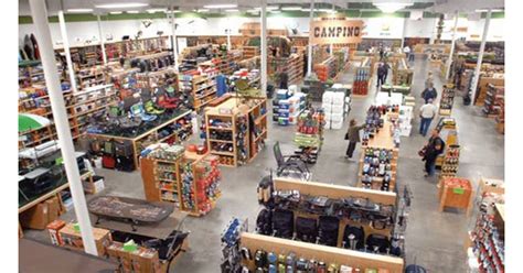 sportmans warehouse eyed  gander mountain stores  losing   auction gunscom