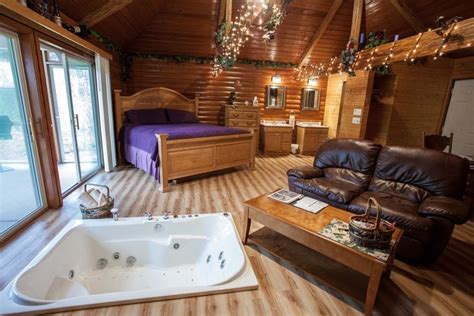 minimalist romantic cabins  michigan   romantic cabin log cabin interior log cabin