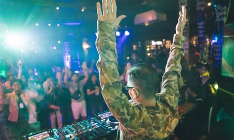 ‘we Do Turn Up The Bass’ Deaf Ravers Party At First Edinburgh Deaf