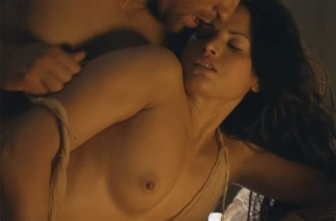 Nyssa Al Ghul Asian Sexpot Katrina Law 15 Pic Of 15