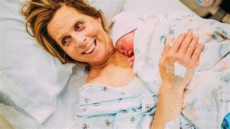 grandmother 61 gives birth to granddaughter 9honey