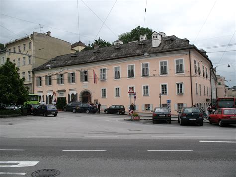 file salzburg mozart wohnhaus makartplatzjpg wikimedia commons