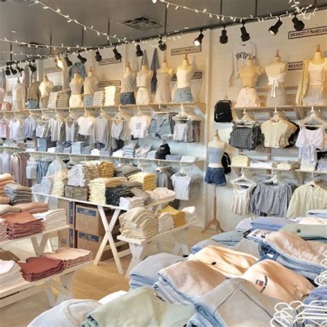 brandy melville usa on twitter we are open boulder co 29th st