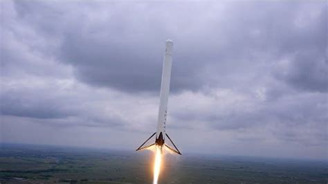 reusable spacex falcon  rocket  successful  flight