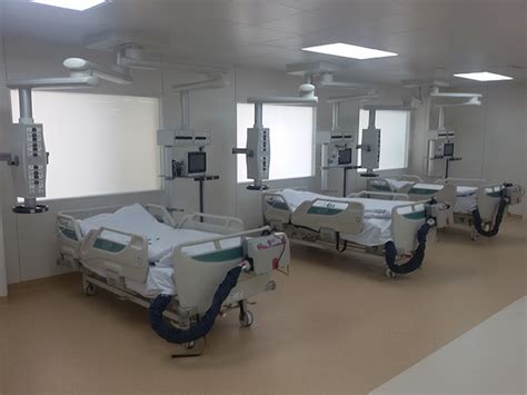 icu room paramount bed
