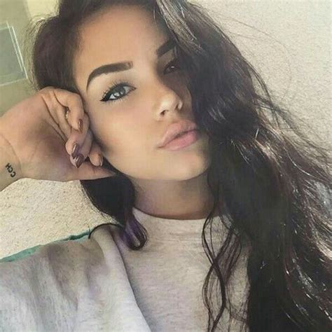 Pin By Th T On ماي نيقاز صور Cute Selfie Ideas Pretty Face Makeup Looks