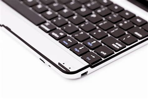 Get A Better Typing Experience With This Ipad Keyboard