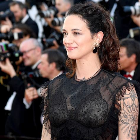 Asia Argento Denies Assault Claim Says Anthony Bourdain Paid Off Her