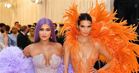 Kylie Jenner And Kendall Jenner Wear Bright Feathers At The 2019 Met