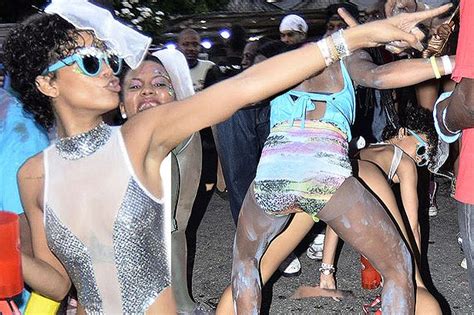 photos rihanna twerks in the street at carnival in barbados missxpose