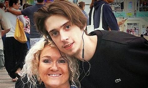 alison lapper to turn son s ashes into diamond ring to keep him close