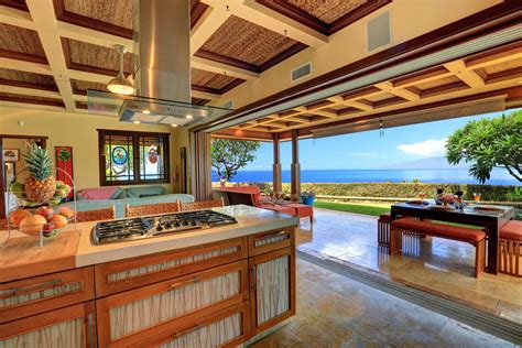 aloha spirit maui hawaii luxury homes mansions  sale luxury portfolio