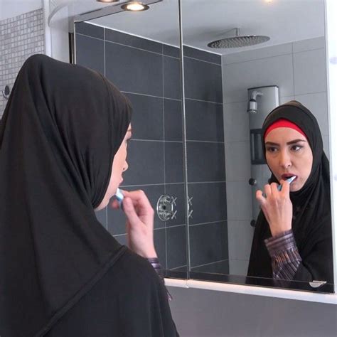 czech muslim girl freya dee muslim girls girl hijab
