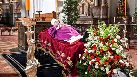 aufbahrung und beisetzung von kardinal lehmann die tagespost