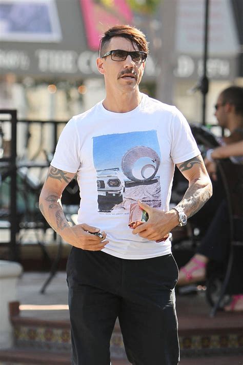 anthony kiedis red hot chili peppers band members