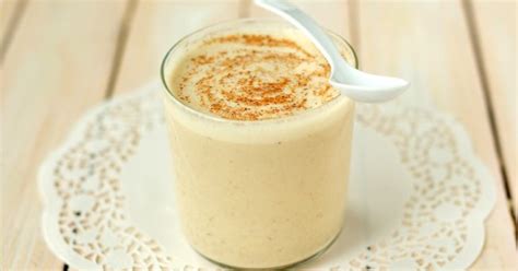 Start Your Weekend Right With This Almond And Peanut Butter Banana Shake