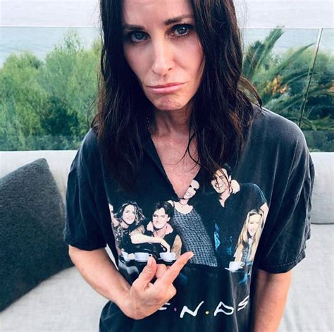 Courteney Cox Friends T Shirt Missing Monica S Head