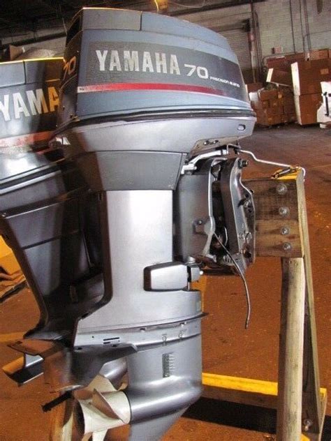 hp yamaha outboard motor  stroke  tlrd psi  oil injection complete outboard