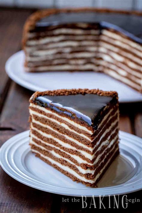 This Easy Russian Honey Cake Is Made With Sour Cream