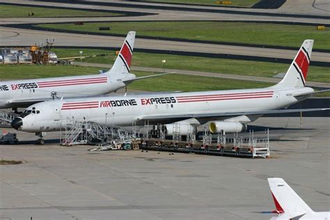 airborne express logo