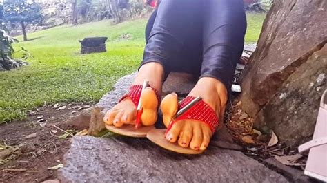 latina central american soles and feet