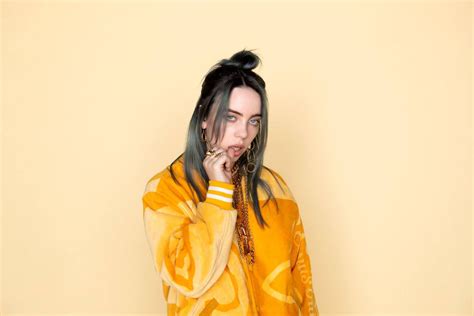 who is billie eilish the 17 year old pop star ruling the billboards vox